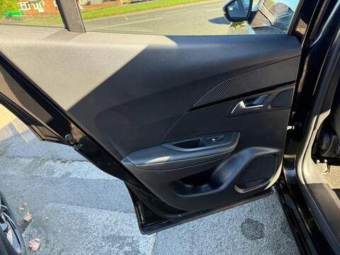 Peugeot E-2008 50kWh GT Auto 5dr (7kW Charger) - U79213