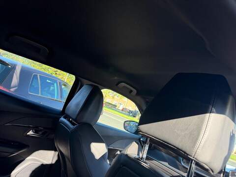 Peugeot E-2008 50kWh GT Auto 5dr (7kW Charger) - U79213