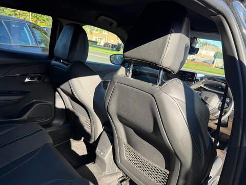 Peugeot E-2008 50kWh GT Auto 5dr (7kW Charger) - U79213