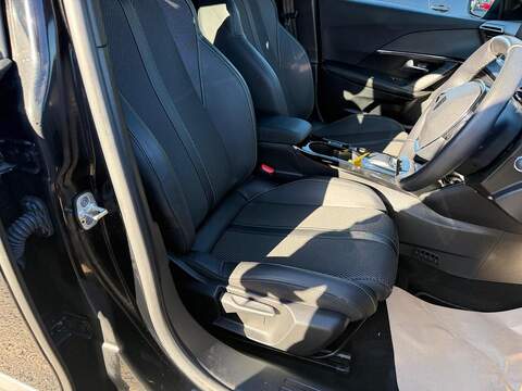 Peugeot E-2008 50kWh GT Auto 5dr (7kW Charger) - U79213