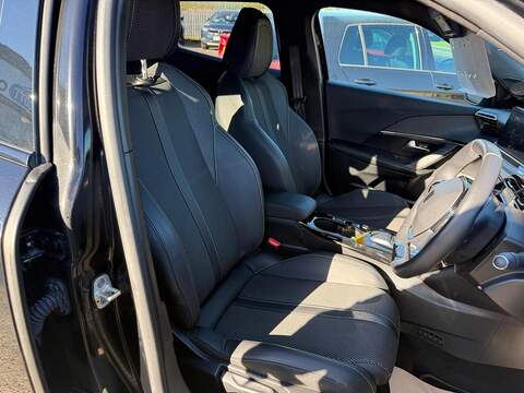 Peugeot E-2008 50kWh GT Auto 5dr (7kW Charger) - U79213