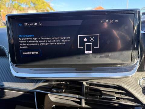 Peugeot E-2008 50kWh GT Auto 5dr (7kW Charger) - U79213