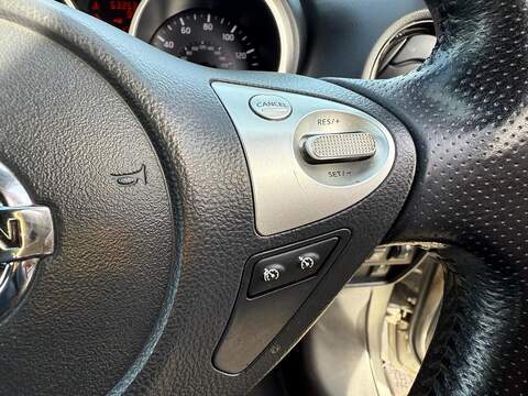 Nissan Juke 1.5 dCi N-Connecta Euro 6 (s/s) 5dr - U79220