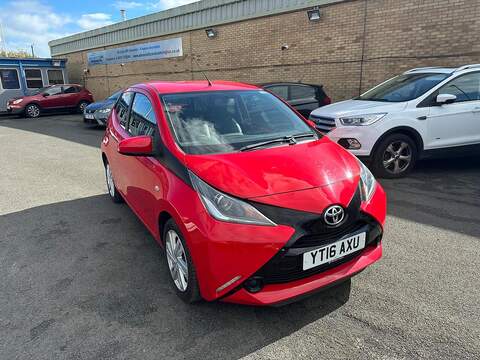 Toyota AYGO 1.0 VVT-i x-play Euro 6 5dr - U79222