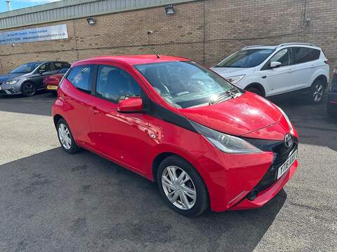 Toyota AYGO 1.0 VVT-i x-play Euro 6 5dr - U79222