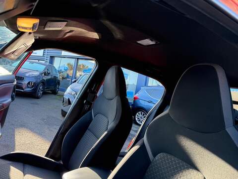 Nissan Juke 1.0 DIG-T N-Connecta SUV 5dr Petrol Manual Euro 6 (s/s) (114 ps) - U79224