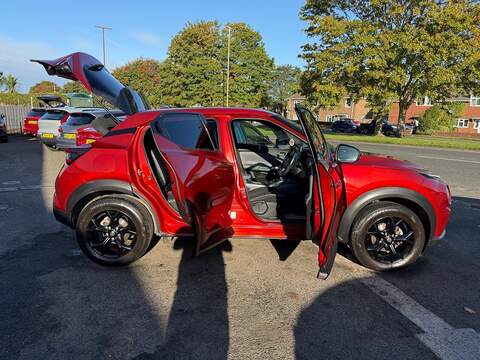 Nissan Juke 1.0 DIG-T N-Connecta SUV 5dr Petrol Manual Euro 6 (s/s) (114 ps) - U79224
