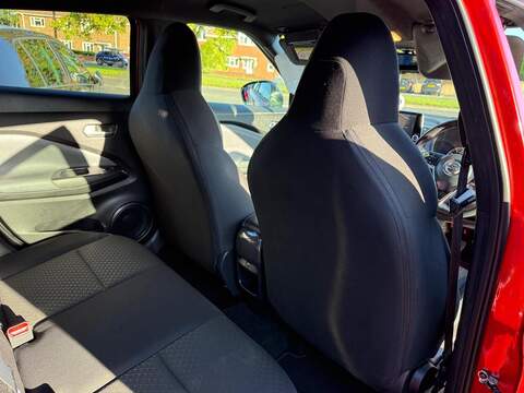 Nissan Juke 1.0 DIG-T N-Connecta SUV 5dr Petrol Manual Euro 6 (s/s) (114 ps) - U79224