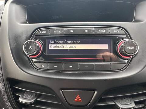 Vauxhall Viva 1.0i SE Hatchback 5dr Petrol Manual Euro 6 (a/c) (75 ps) - U79229