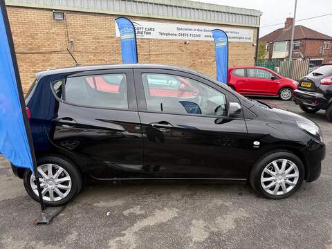 Vauxhall Viva 1.0i SE Hatchback 5dr Petrol Manual Euro 6 (a/c) (75 ps) - U79229