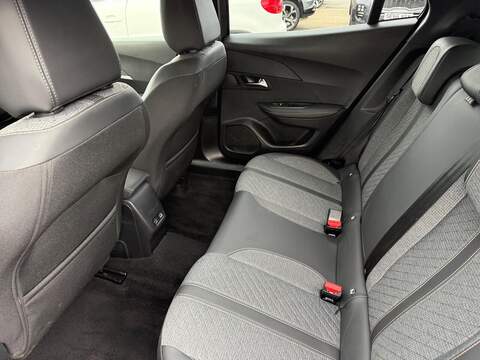 Peugeot 2008 1.2 PureTech Allure EAT Euro 6 (s/s) 5dr - U79231