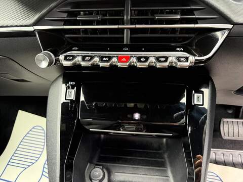 Peugeot 2008 1.2 PureTech Allure EAT Euro 6 (s/s) 5dr - U79231