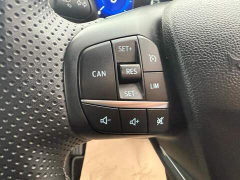 Ford Puma 1.0T EcoBoost MHEV ST-Line Vignale Euro 6 (s/s) 5dr - U79233