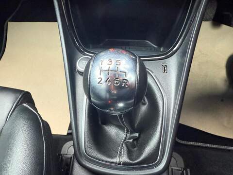 Ford Puma 1.0T EcoBoost MHEV ST-Line Vignale Euro 6 (s/s) 5dr - U79233