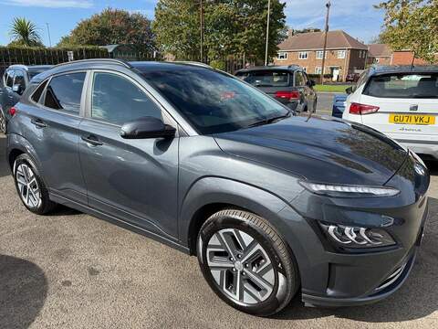 Hyundai KONA 64kWh Premium Auto 5dr (10.5kW Charger) - U79237