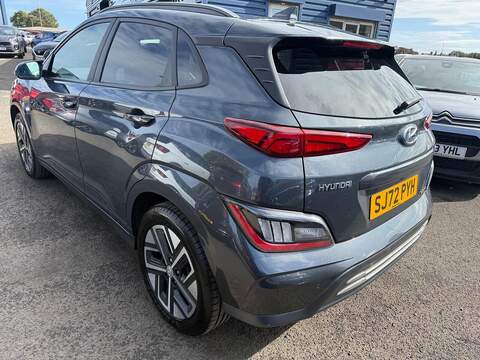 Hyundai KONA 64kWh Premium Auto 5dr (10.5kW Charger) - U79237