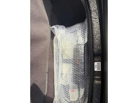 Hyundai KONA 64kWh Premium Auto 5dr (10.5kW Charger) - U79237