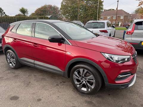 Vauxhall Grandland X Turbo Sport Nav SUV 1.2 Manual Petrol - U79238