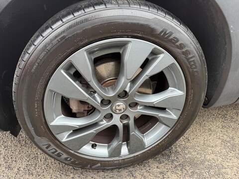 Vauxhall Grandland X Turbo Sport Nav SUV 1.2 Manual Petrol - U79238