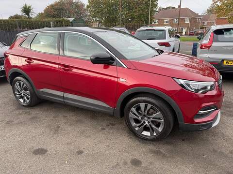 Vauxhall Grandland X Turbo Sport Nav SUV 1.2 Manual Petrol - U79238