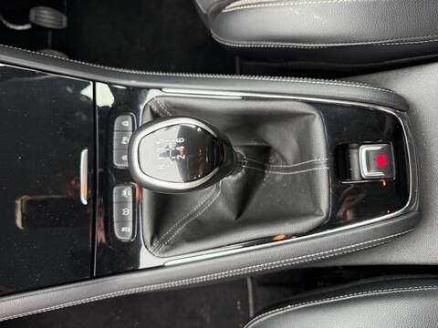 Vauxhall Grandland X Turbo Sport Nav SUV 1.2 Manual Petrol - U79238