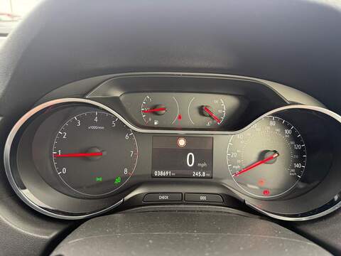 Vauxhall Grandland X Turbo Sport Nav SUV 1.2 Manual Petrol - U79238