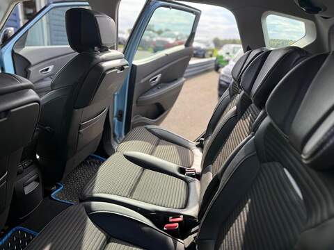 Renault Scenic 1.5 dCi Dynamique Nav MPV 5dr Diesel Manual Euro 6 (s/s) (110 ps) - U79241