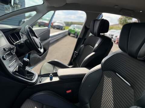 Renault Scenic 1.5 dCi Dynamique Nav MPV 5dr Diesel Manual Euro 6 (s/s) (110 ps) - U79241