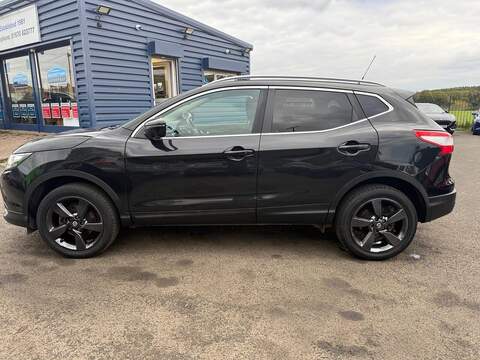 Nissan Qashqai 1.6 dCi N-Connecta 4WD Euro 6 (s/s) 5dr - U79243