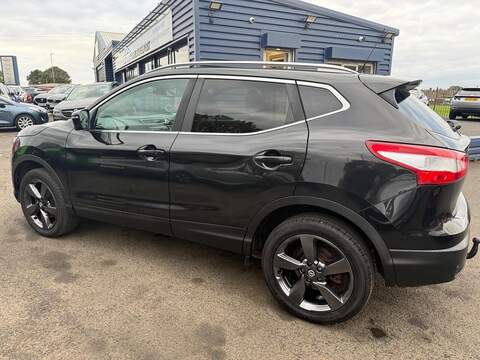 Nissan Qashqai 1.6 dCi N-Connecta 4WD Euro 6 (s/s) 5dr - U79243