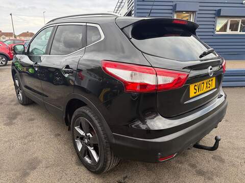 Nissan Qashqai 1.6 dCi N-Connecta 4WD Euro 6 (s/s) 5dr - U79243