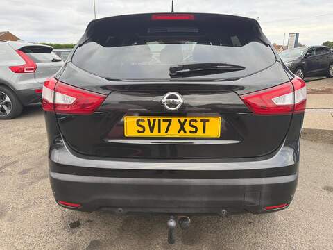 Nissan Qashqai 1.6 dCi N-Connecta 4WD Euro 6 (s/s) 5dr - U79243
