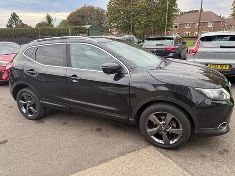 Nissan Qashqai 1.6 dCi N-Connecta 4WD Euro 6 (s/s) 5dr - U79243
