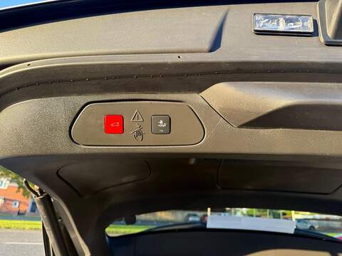 Vauxhall Grandland 1.2 Turbo Ultimate Euro 6 (s/s) 5dr - U79250