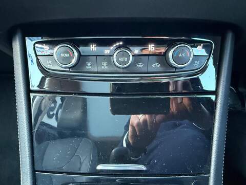 Vauxhall Grandland X 1.2 Turbo Elite Nav SUV 5dr Petrol Manual 6Spd Euro 6 (s/s) (130 ps) - U79251