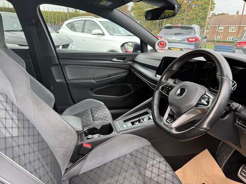 Volkswagen Golf 1.5 eTSI MHEV R-Line DSG Euro 6 (s/s) 5dr - U79253
