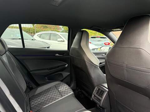 Volkswagen Golf 1.5 eTSI MHEV R-Line DSG Euro 6 (s/s) 5dr - U79253