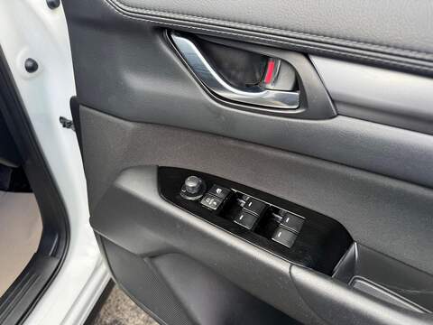 Mazda CX-5 2.0 SKYACTIV-G SE-L Nav+ SUV 5dr Petrol Manual Euro 6 (s/s) (165 ps) - U79257