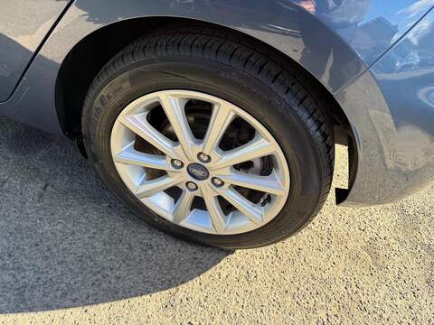 Ford Fiesta 1.0T EcoBoost MHEV Titanium Hatchback 5dr Petrol Manual Euro 6 (s/s) (125 ps) - U79258