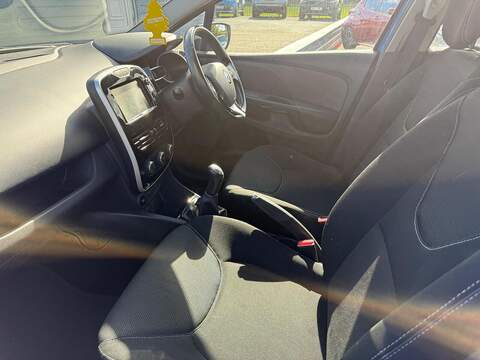 Renault Clio 1.2 16V Dynamique Nav Euro 6 5dr - U79261