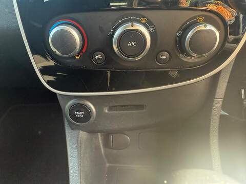 Renault Clio 1.2 16V Dynamique Nav Euro 6 5dr - U79261