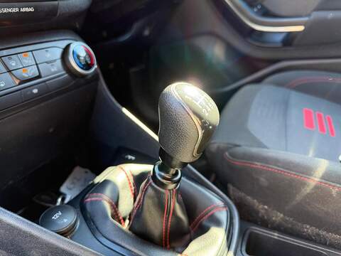 Ford Fiesta 1.0T EcoBoost ST-Line Euro 6 (s/s) 5dr - U79262