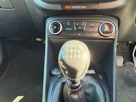 Ford Fiesta 1.0T EcoBoost ST-Line Euro 6 (s/s) 5dr - U79262