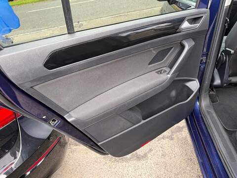 Volkswagen Touran 1.5 TSI EVO SEL Euro 6 (s/s) 5dr - U79269