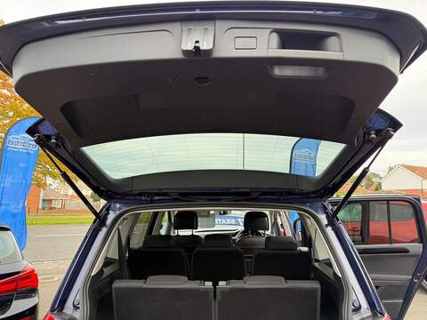 Volkswagen Touran 1.5 TSI EVO SEL Euro 6 (s/s) 5dr - U79269