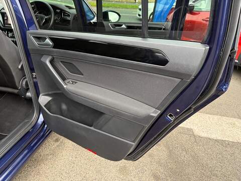 Volkswagen Touran 1.5 TSI EVO SEL Euro 6 (s/s) 5dr - U79269