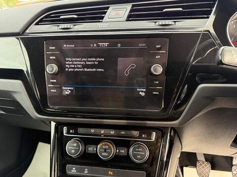 Volkswagen Touran 1.5 TSI EVO SEL Euro 6 (s/s) 5dr - U79269