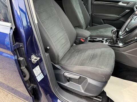 Volkswagen Touran 1.5 TSI EVO SEL Euro 6 (s/s) 5dr - U79269