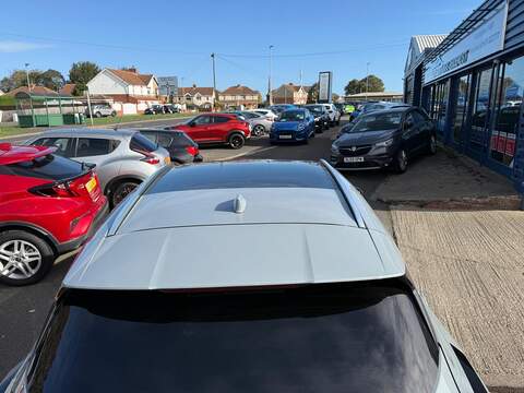 Nissan Qashqai 1.3 DIG-T MHEV N-Connecta Euro 6 (s/s) 5dr - U79271