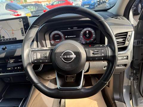 Nissan Qashqai 1.3 DIG-T MHEV N-Connecta Euro 6 (s/s) 5dr - U79271